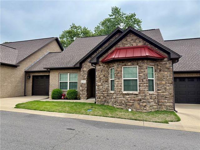 213 Cobblestone Court, Russellville, AR 72801