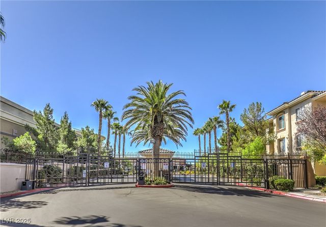 7163 South Durango Drive 105, Las Vegas, NV 89113