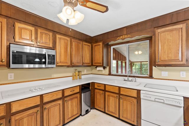 509 Woodhaven Road, Centerville, GA 31028