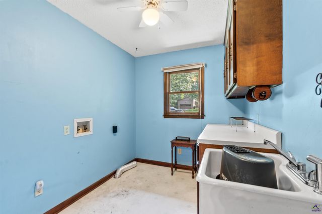 509 Woodhaven Road, Centerville, GA 31028