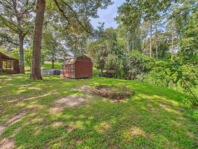 509 Woodhaven Road, Centerville, GA 31028
