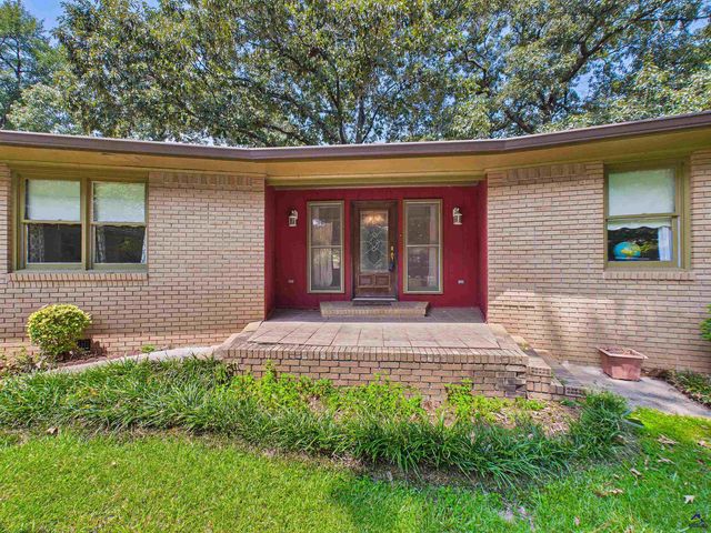 509 Woodhaven Road, Centerville, GA 31028