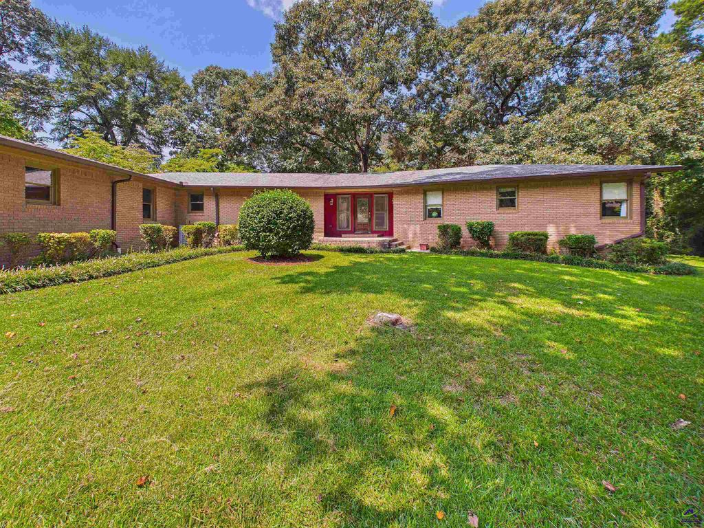 509 Woodhaven Road, Centerville, GA 31028