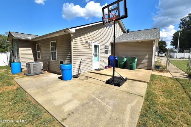 720 Westview Court, Nashville, NC 27856