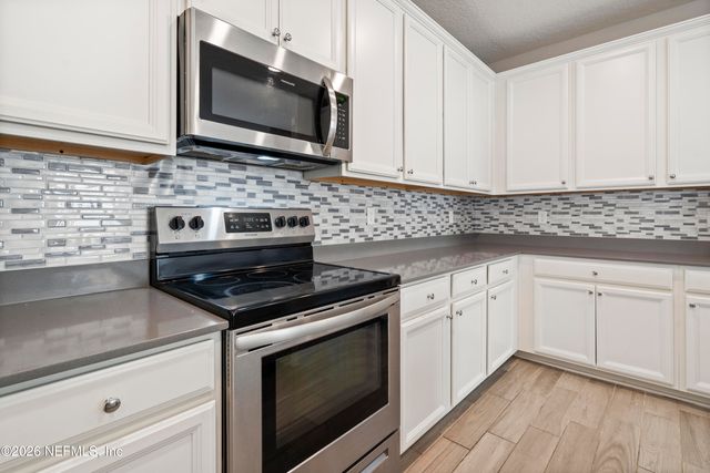 1694 MATHEWS MANOR Drive, Jacksonville, FL 32211