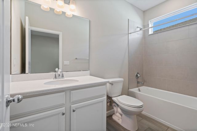 1694 MATHEWS MANOR Drive, Jacksonville, FL 32211