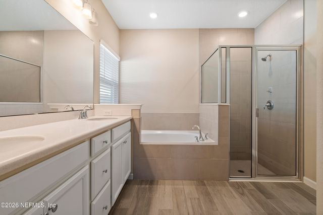 1694 MATHEWS MANOR Drive, Jacksonville, FL 32211