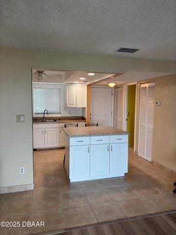 100 Silver Beach Ave Apt 926, Daytona Beach, FL 32118