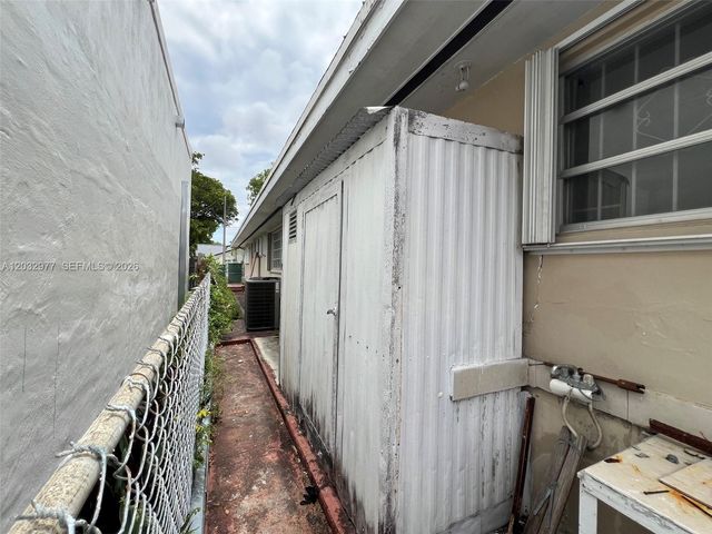 3201 SW 3rd St, Miami, FL 33135
