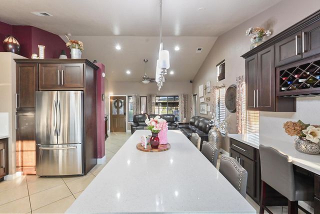 1421 Riverette Dr, Modesto, CA 95351