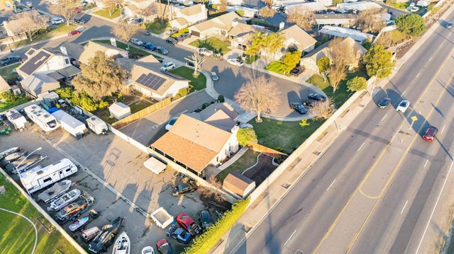 1421 Riverette Dr, Modesto, CA 95351