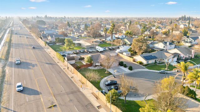 1421 Riverette Dr, Modesto, CA 95351