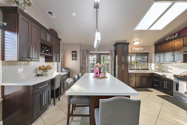 1421 Riverette Dr, Modesto, CA 95351