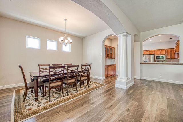 8405 N Paula, Fresno, CA 93720