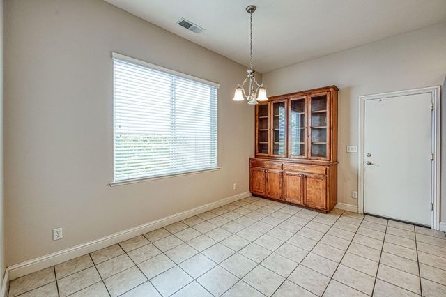 8405 N Paula, Fresno, CA 93720