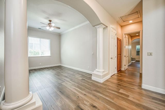 8405 N Paula, Fresno, CA 93720