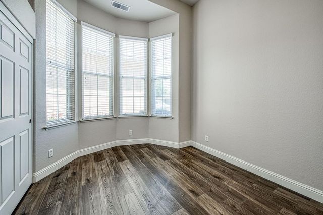 8405 N Paula, Fresno, CA 93720