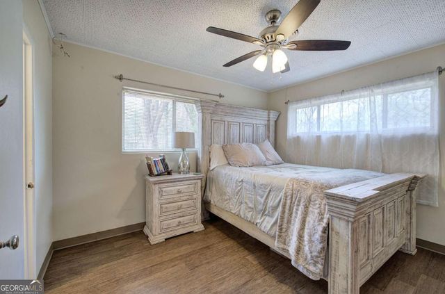 26 Cedar Lane, Cartersville, GA 30120