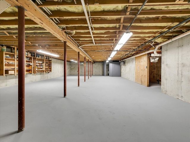 62 Old Yankee Rd, Haverhill, MA 01832