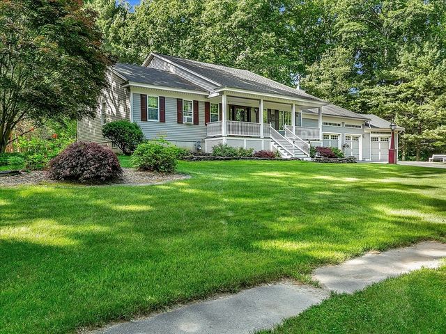 62 Old Yankee Rd, Haverhill, MA 01832