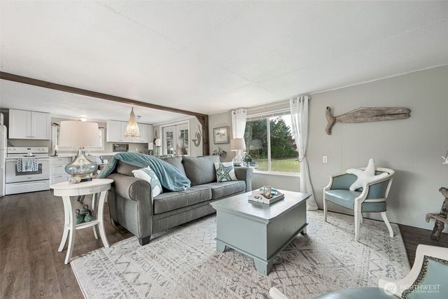 65 Chickamin Avenue, Hoquiam, WA 98550