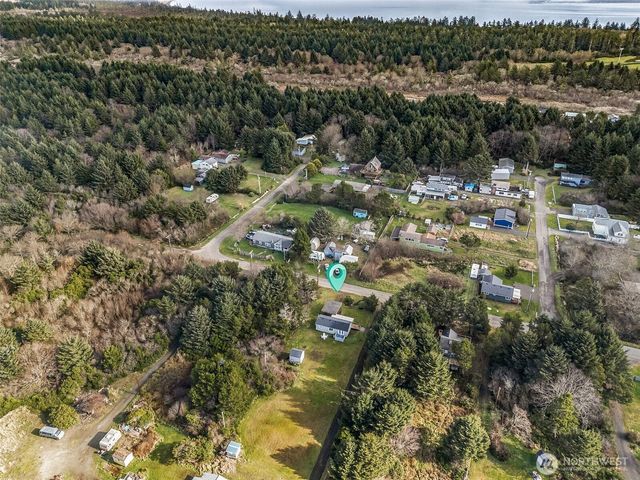 65 Chickamin Avenue, Hoquiam, WA 98550
