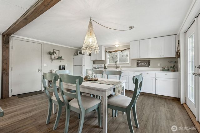 65 Chickamin Avenue, Hoquiam, WA 98550