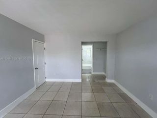 1275 NW 60th St 6, Miami, FL 33142
