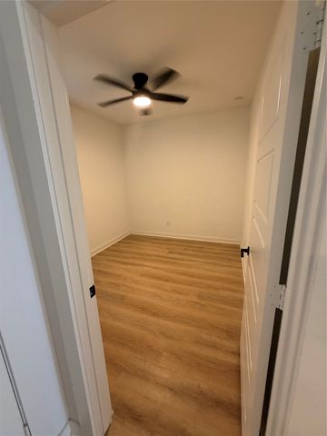 2823 Farragut Street, Dallas, TX 75215