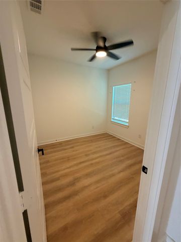 2823 Farragut Street, Dallas, TX 75215