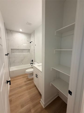 2823 Farragut Street, Dallas, TX 75215