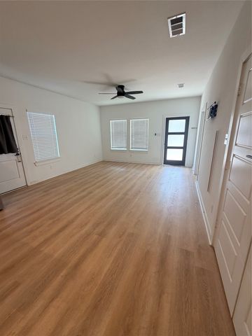 2823 Farragut Street, Dallas, TX 75215