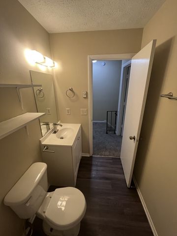 400 Gillespie Ct, Antioch, TN 37013