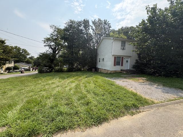 400 Gillespie Ct, Antioch, TN 37013