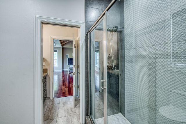 10198 N Spanish Bay Drive, Fresno, CA 93720