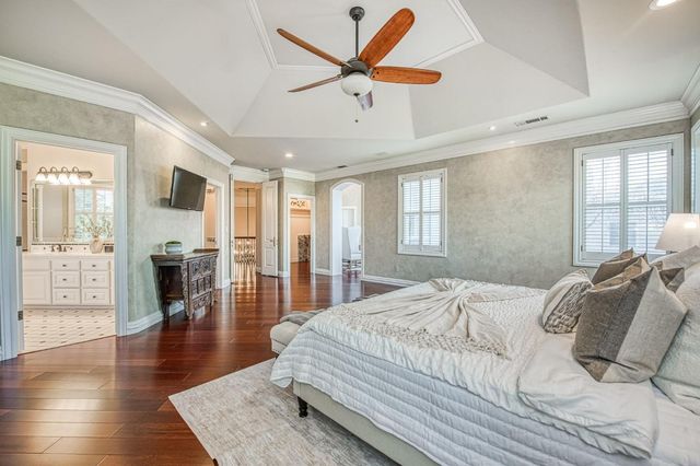 10198 N Spanish Bay Drive, Fresno, CA 93720