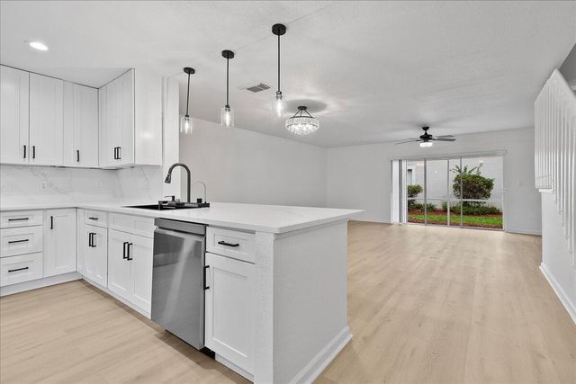 8128 BIG PINE Way, Riviera Beach, FL 33407