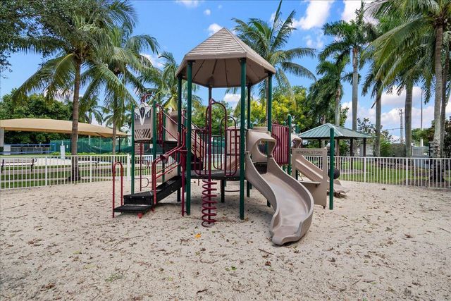 8128 BIG PINE Way, Riviera Beach, FL 33407