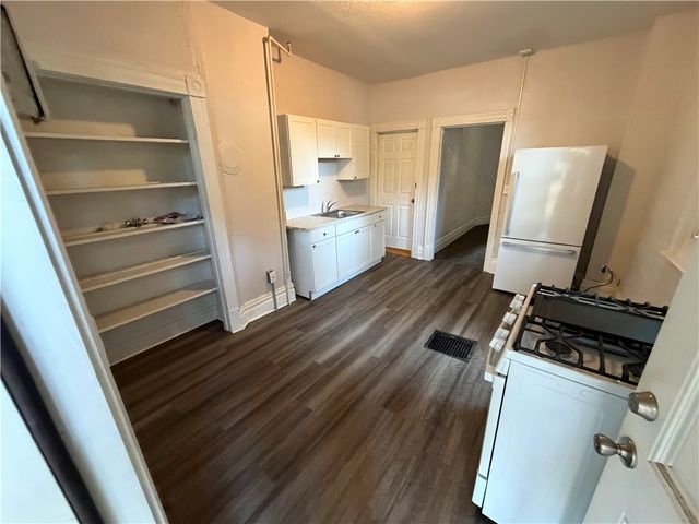 7709 Bennett St 1, Homewood Brushton, PA 15208