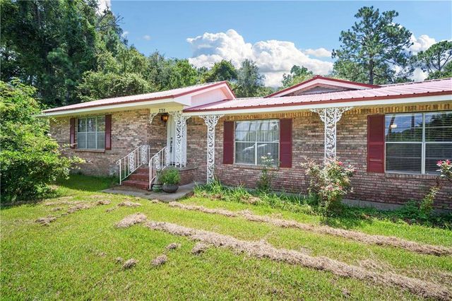 2751 Hamilton Boulevard, Theodore, AL 36582