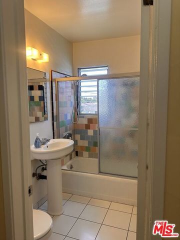 5411 S Centinela Avenue 3, Los Angeles, CA 90066