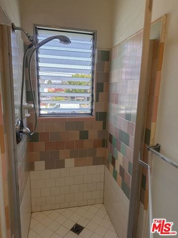 5411 S Centinela Avenue 3, Los Angeles, CA 90066