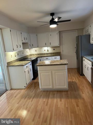 9221 GREENHOUSE CIR, Baltimore, MD 21236