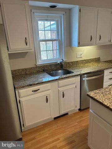 9221 GREENHOUSE CIR, Baltimore, MD 21236