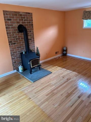 9221 GREENHOUSE CIR, Baltimore, MD 21236