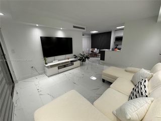 7135 NW 179th St 211, Hialeah, FL 33015