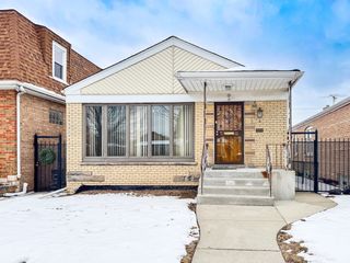 3910 W MARQUETTE Road, Chicago, IL 60629