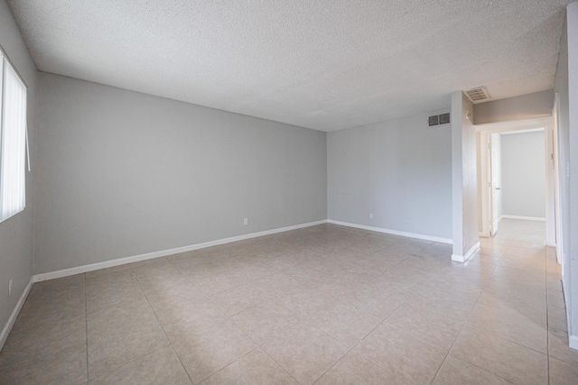 349 N 11th Street 106, Phoenix, AZ 85006