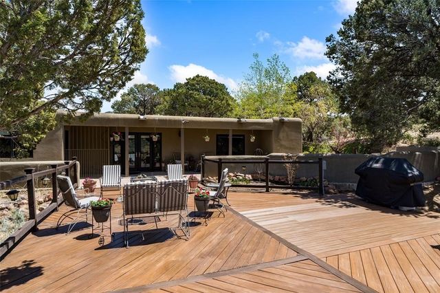 7 Cibola Circle, Santa Fe, NM 87505