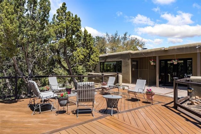 7 Cibola Circle, Santa Fe, NM 87505